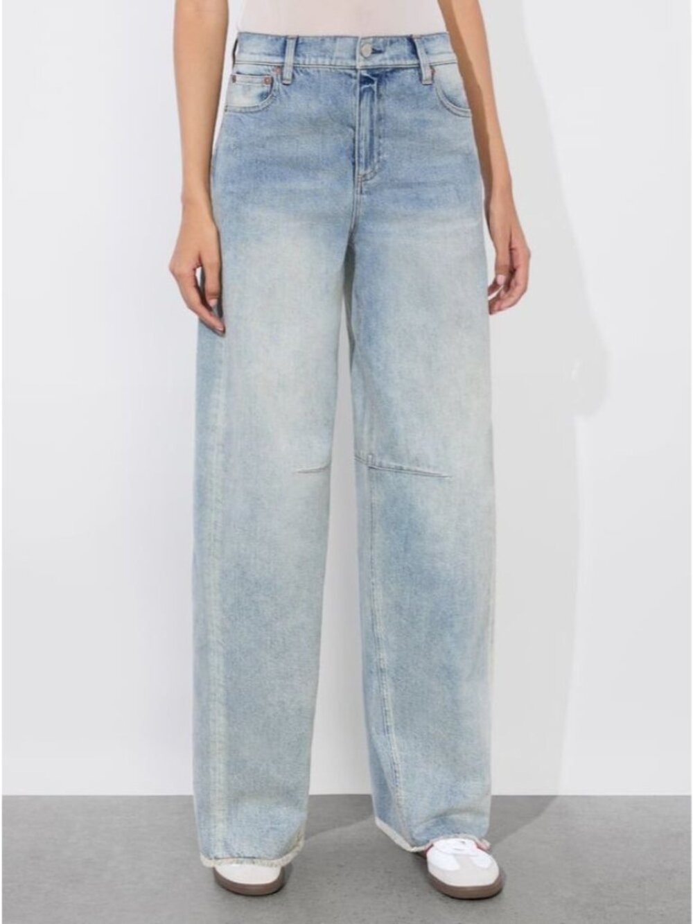 Alice + Olivia Driggs Sierra Light Blue Baloon Jeans 25